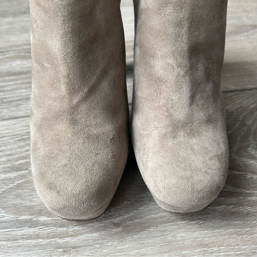 Vera Gomma Taupe  Suede Leather Chunky Heel Platform Slip On Ankle Boots - Picture 4 of 16